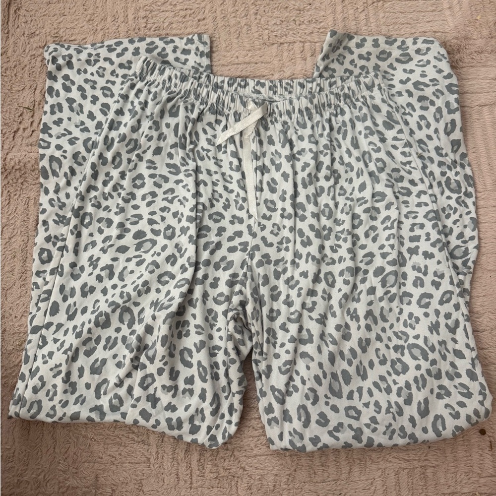 Croft & Barrow Gray Leopard Print Pajama Pants